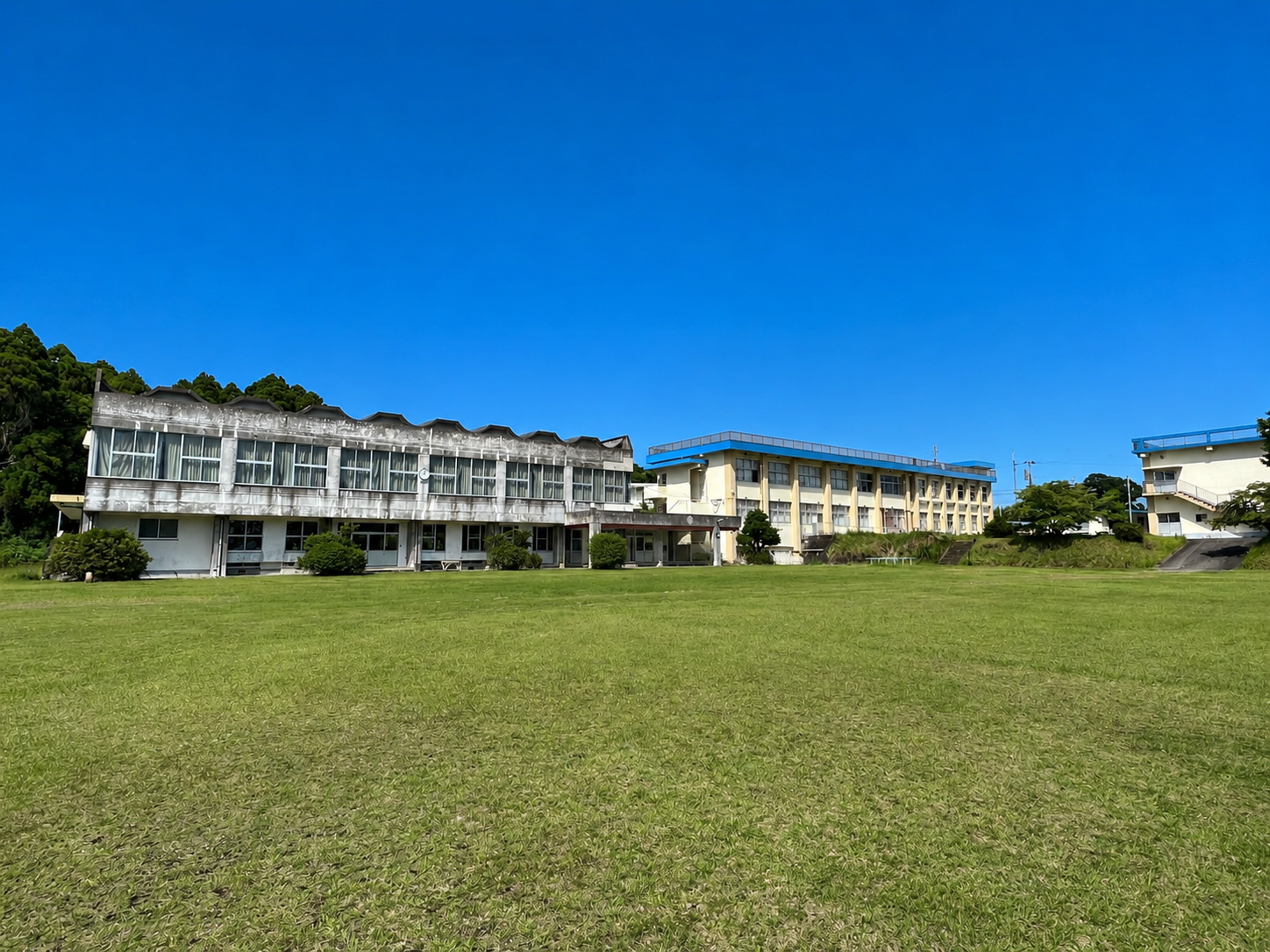 旧松ヶ浦小学校全景