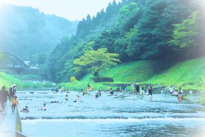 岩屋公園の流水プール
