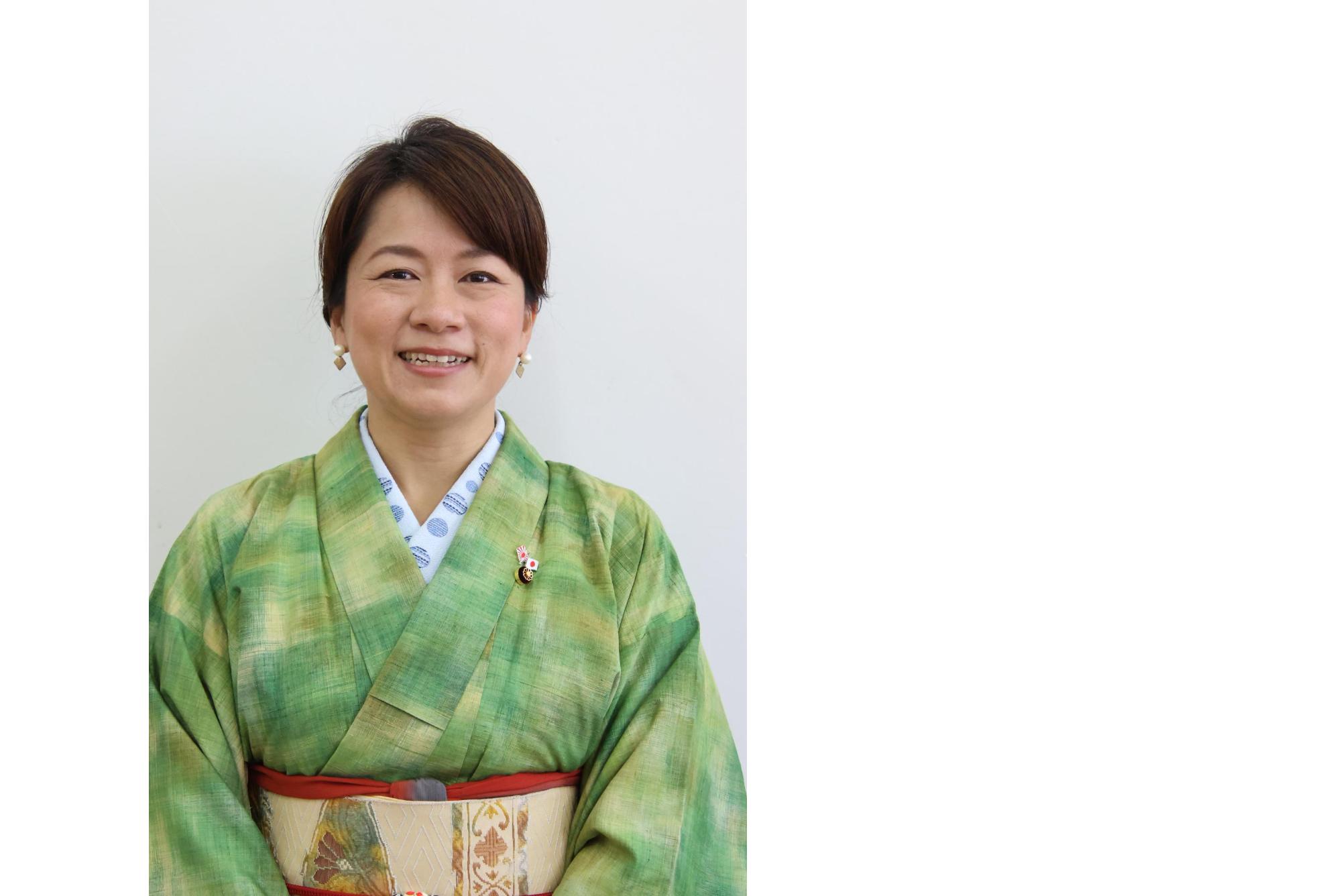 しい千恵氏の写真