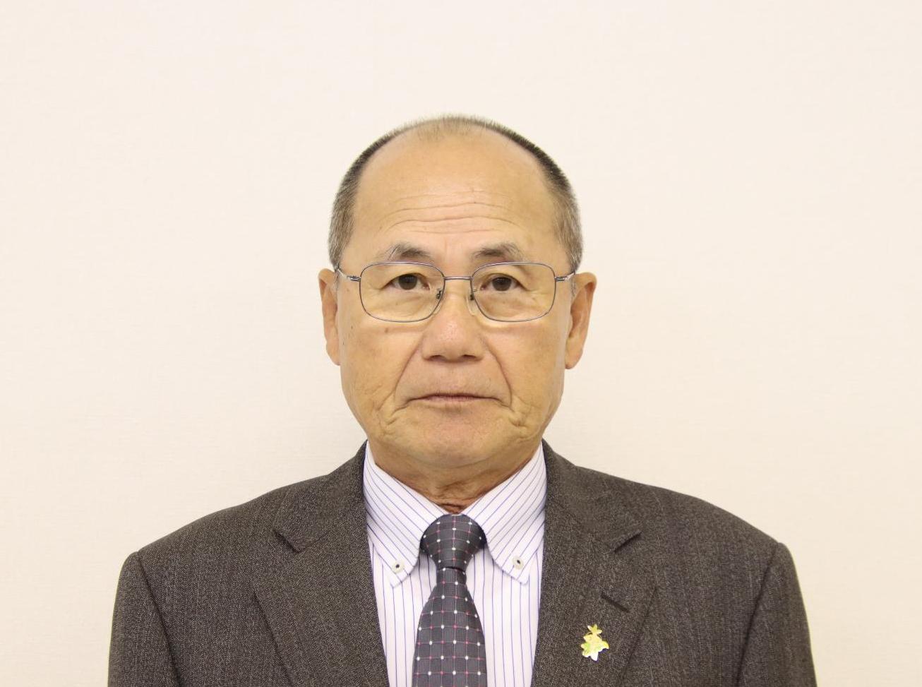 議長 今吉 賢二氏の写真