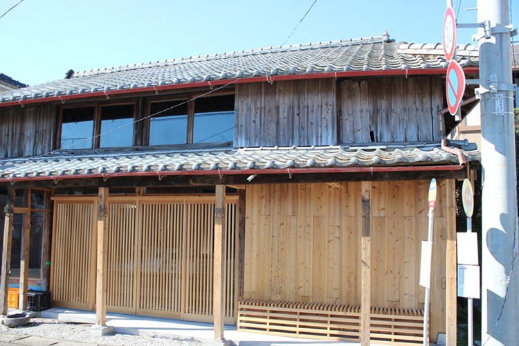 石垣商店街の旧塩屋跡