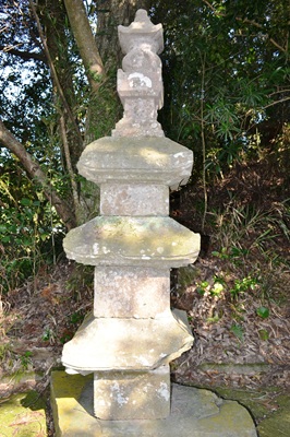 虎御前供養塔