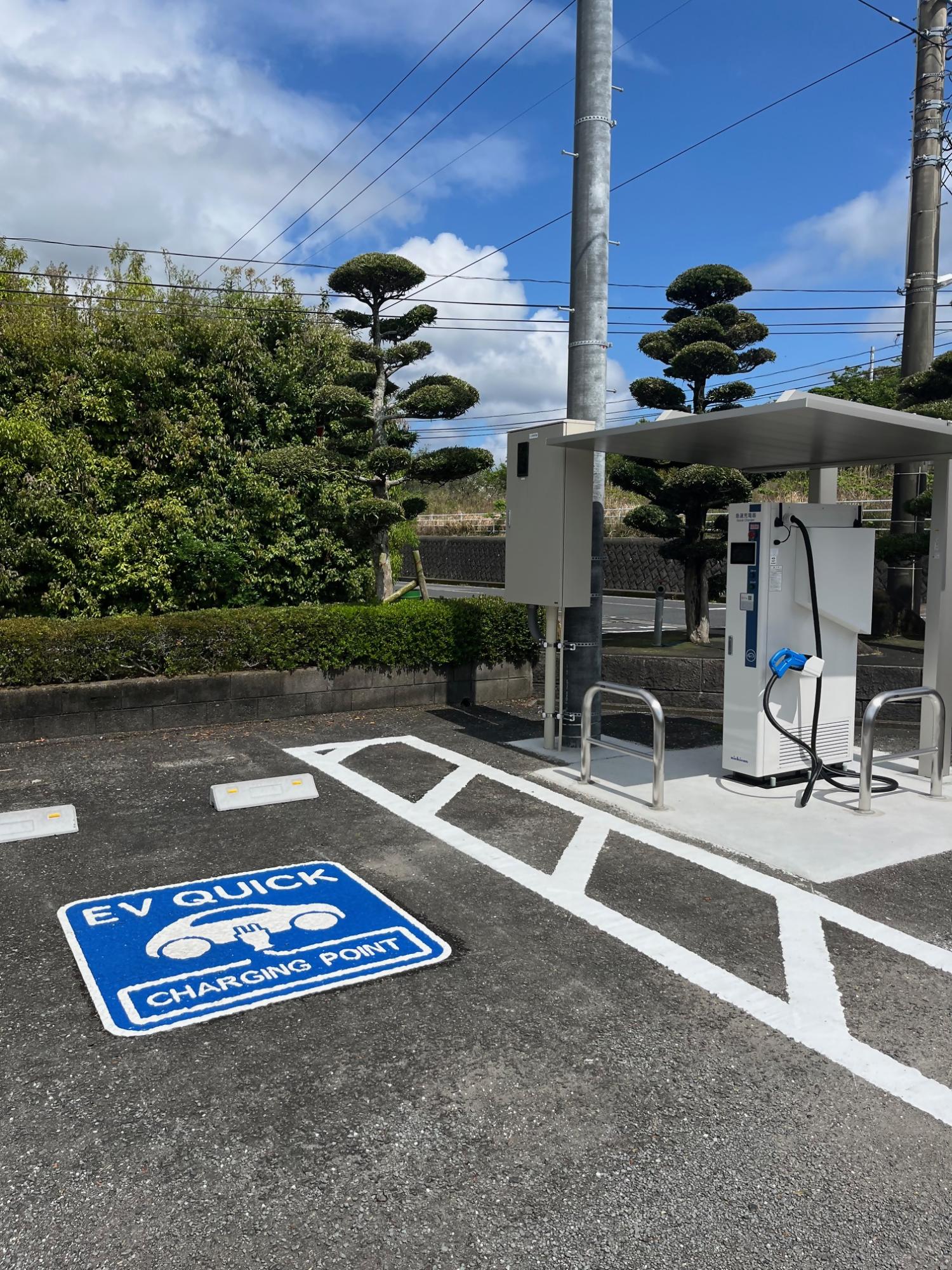 電気自動車用充電器