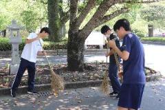 高校生クラブ活動の様子（高校生ふるさと大会での清掃活動）