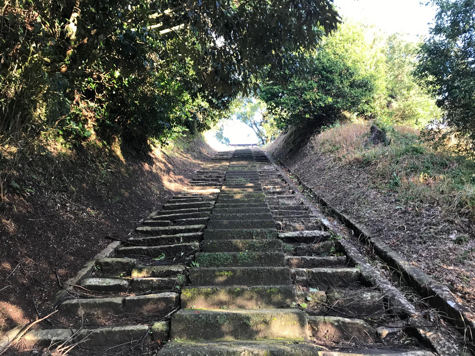 南方神社参道階段