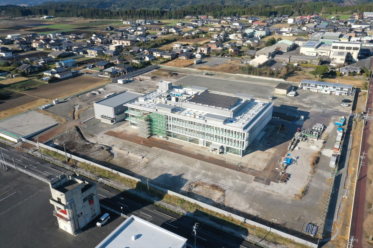 新庁舎造成工事の様子（消防署側から）