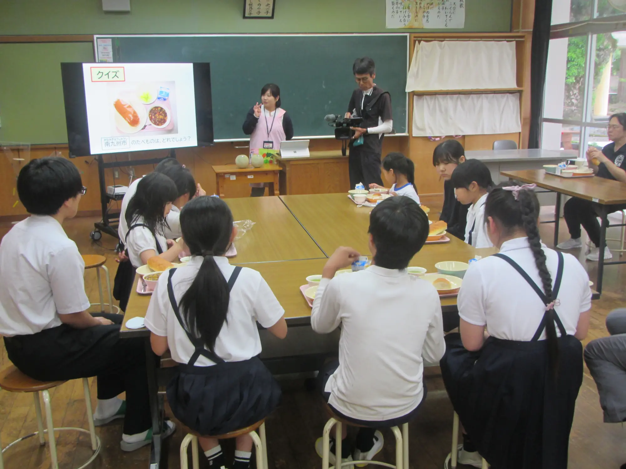 地元産食材を給食で堪能！ ～たっぷりお茶むらいの日～